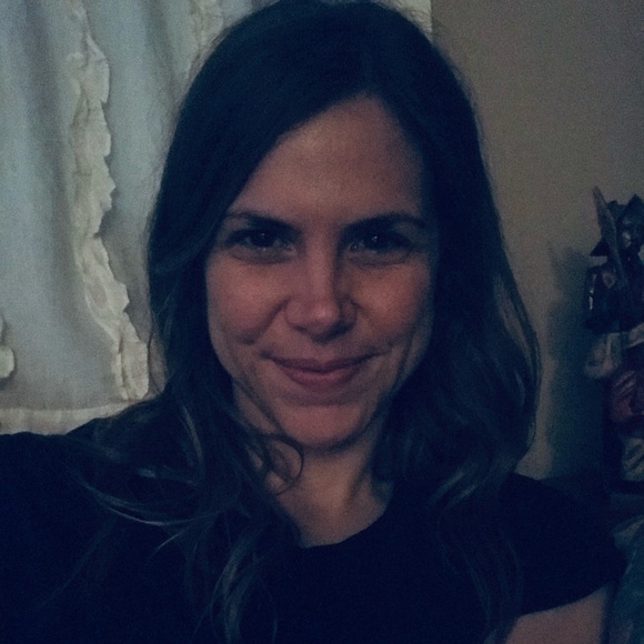 Meet your Posher, Sarah - Picture 1 of 1